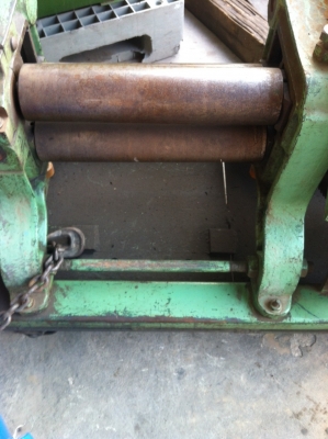 เครื่องม้วนเหล็ก ขนาดกระทัดรัด 3โรลเลอร์ หน้าตัดโรล 3 นิ้ว มอเตอร์ 1แรง 3 เฟสลองเครื่องได้ไม่มีวันหยุดครับ เครื่องม้วนเหล็ก ขนาดกระทัดรัด 3โรลเลอร์ หน้าตัดโรล 3 นิ้ว มอเตอร์ 1แรง 3 เฟสลองเครื่องได้ไม่มีวันหยุดครับ