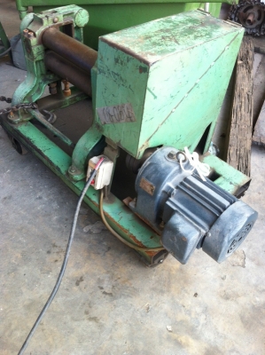 เครื่องม้วนเหล็ก ขนาดกระทัดรัด 3โรลเลอร์ หน้าตัดโรล 3 นิ้ว มอเตอร์ 1แรง 3 เฟสลองเครื่องได้ไม่มีวันหยุดครับ เครื่องม้วนเหล็ก ขนาดกระทัดรัด 3โรลเลอร์ หน้าตัดโรล 3 นิ้ว มอเตอร์ 1แรง 3 เฟสลองเครื่องได้ไม่มีวันหยุดครับ