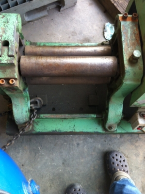 เครื่องม้วนเหล็ก ขนาดกระทัดรัด 3โรลเลอร์ หน้าตัดโรล 3 นิ้ว มอเตอร์ 1แรง 3 เฟสลองเครื่องได้ไม่มีวันหยุดครับ เครื่องม้วนเหล็ก ขนาดกระทัดรัด 3โรลเลอร์ หน้าตัดโรล 3 นิ้ว มอเตอร์ 1แรง 3 เฟสลองเครื่องได้ไม่มีวันหยุดครับ