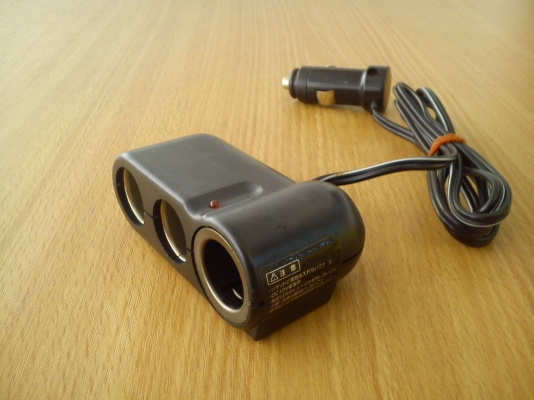 Socket ช่องต่อพ่วงไฟที่จุดบุหรี่ แบบ3ช่อง