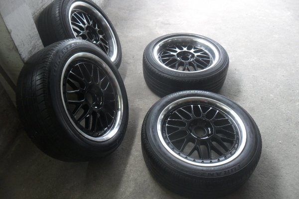 ล้อแม็ก17นิ้ว5รู114 พร้อมยาง สวยๆ 4 ล้อ ราคา 6900 บาท ล้อแม็ก17นิ้ว5รู114 พร้อมยาง สวยๆ 4 ล้อ ราคา 6900 บาท