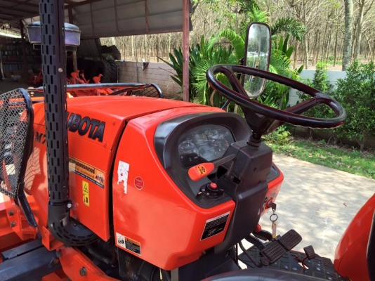 ขายรถไถ Kubota M7040 (4WD) พร้อมดันหน้า ผานบุกเบิกช้าง รถสวย พร้อมใช้งานครับ ขายรถไถ Kubota M7040 (4WD) พร้อมดันหน้า ผานบุกเบิกช้าง รถสวย พร้อมใช้งานครับ