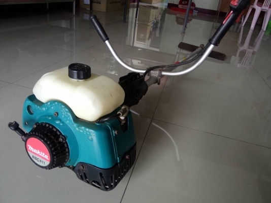 เครื่องตัดหญ้า Makita RBC411