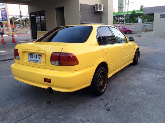 Civc ตาโต เลี่ยมๆ ลั่นๆ