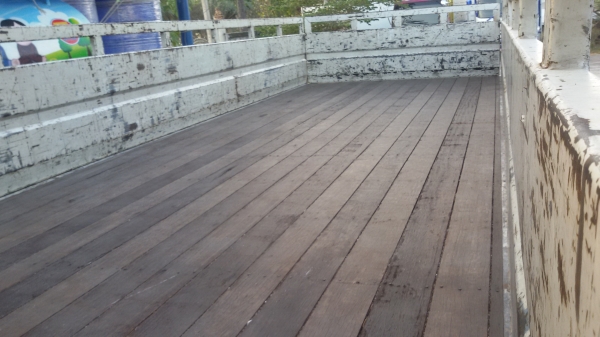 ขายรถ. 6 ล้อ อีซู เดกก้า  195 แรง เครื่องดี คัชชีสวย แอเย็น กระจกไฟฟ้าสภาพพร้อมใช้งาน ยาว 7เมตร