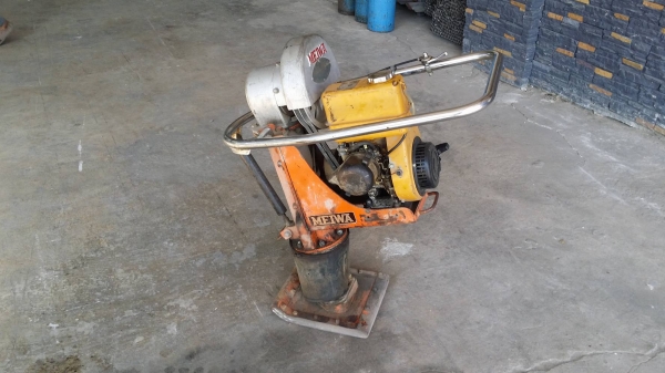 เครื่องตบดิน MEIWA เครื่องยนต์ ROBIN EC10  เก่าญี่ปุ่น สภาพดีพร้อมใช้งาน