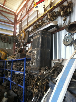 ขายถังน้ำมันโลมิเนียม 200 ลิตร ราคา10000บาท