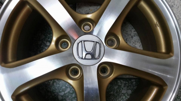 ล้อ Honda Civic ขอบ15 ทำสีปัดเงาใหม่ ใส่ วีโก้ ไทรตัน ได้เลย