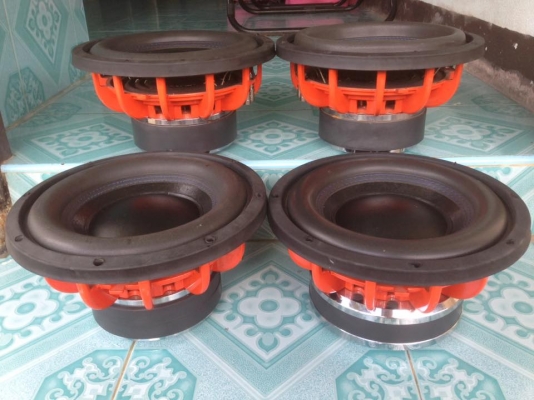 10&quot;ดอกละ1250บาท. ว้อยเดิม ใช้งานปกติ เปลี่ยนแค่หมวกครอบ เป็นแบรนด์ดังครับ  1..สเปค156/3&quot;มี3ดอก.แม่เหล็กต่างกันเลยขายเป็นข้างเอา ข้างละ1250บาท 2..สเปค180/3&quot;มี1ดอก ขายดอกละ 1550 บาท สนใจ0892425454 อยู่สระบุรี นัดเจอในเมืองได้