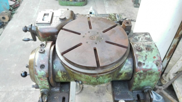 Sell> ขายหัวแบ่ง 12" นิ้ว ของ เยอรมัน ใช้งานได้ 2 ระบบ ทั้งมอเตอร์ไฟฟ้า กับ มือหมุน หนักๆ แน่นๆ สวยๆครับ