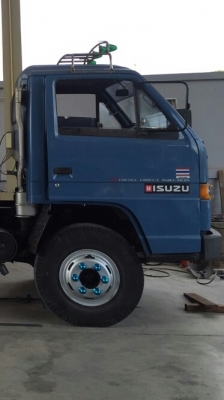 หกล้อ อีซูชุ NPR115 เครน 3ตัน ช่วงยาว4.50ม สภาพดีพร้อมใช้หัวบางเดิมสวยกริ๊ป แอร์ พ.เวอร์ ยาง8.25 ทะเบียนพร้อมโอน