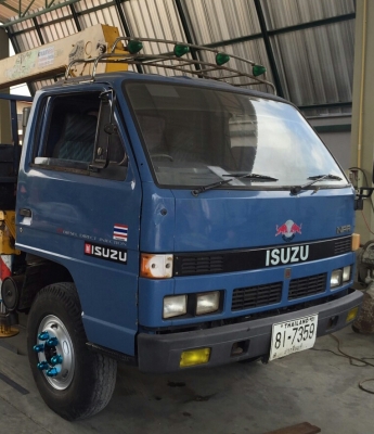 หกล้อ อีซูชุ NPR115 เครน 3ตัน ช่วงยาว4.50ม สภาพดีพร้อมใช้หัวบางเดิมสวยกริ๊ป แอร์ พ.เวอร์ ยาง8.25 ทะเบียนพร้อมโอน