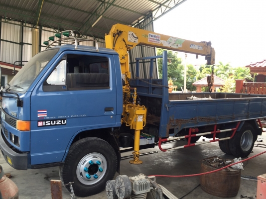 หกล้อ อีซูชุ NPR115 เครน 3ตัน ช่วงยาว4.50ม สภาพดีพร้อมใช้หัวบางเดิมสวยกริ๊ป แอร์ พ.เวอร์ ยาง8.25 ทะเบียนพร้อมโอน