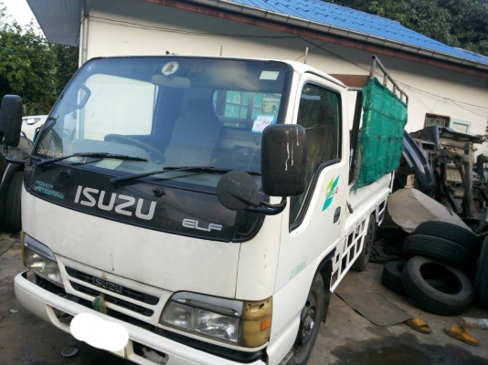 รถบรรทุก ISUZU 4 ล้อกลาง เครื่อง 3000 แรง ปื06. พวงมาลัยเพาเวอ. แอร์เย็น ราคา 238,000 บ.รถอยู่ดอนเมือง