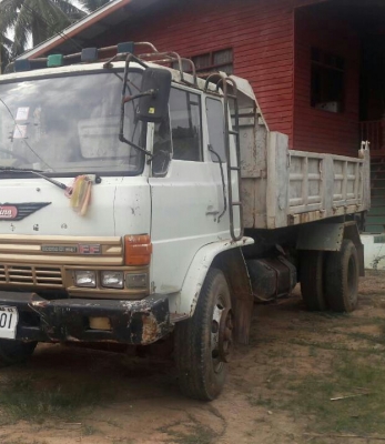 หกล้อ ฮีโน่ FF173KA EH 700 pawer ดั้ม5คิว สภาพดีสวยเดิมมากๆน่าใช้ ราคาเบาๆ 380,000บ ทะเบียนพร้อโอน หกล้อ ฮีโน่ FF173KA EH 700 pawer ดั้ม5คิว สภาพดีสวยเดิมมากๆน่าใช้ ราคาเบาๆ 380,000บ ทะเบียนพร้อโอน