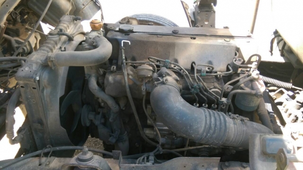 ISUZU NPR 120 รถบรรทุกน้ำมัน