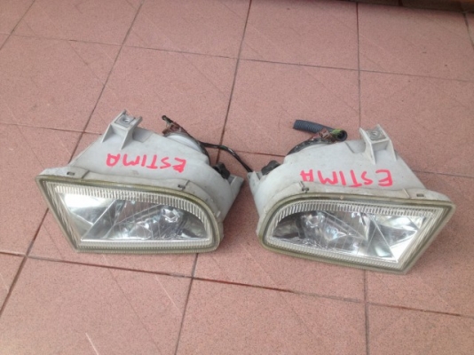 สปอตไลท์ ไฟตัดหมอก TOYOTA Estima ACR30 เก่าญี่ปุ่นเเท้สภาพดีคู่ละ