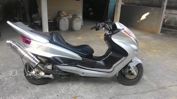 ขาย Yamaha Majesty 250 พร้อมชุดแต่งครบ