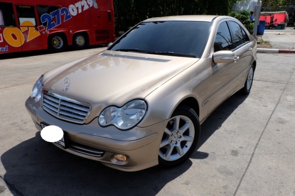 2005 BENZ C-CLASS C180 1.8 KOMPRESSOR CLASSIC A/T 2005 BENZ C-CLASS C180 1.8 KOMPRESSOR CLASSIC A/T
