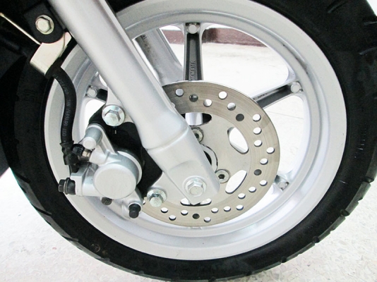 ขาย Grand Filano ปี 2015 ไมล์แท้ 6702 กม รถหัวฉีดประหยัดน้ำมันสูงสุดถึง 60 กม./ลิตร ที่เก็บของใต้เบาะขนาดใหญ่ สีแดง