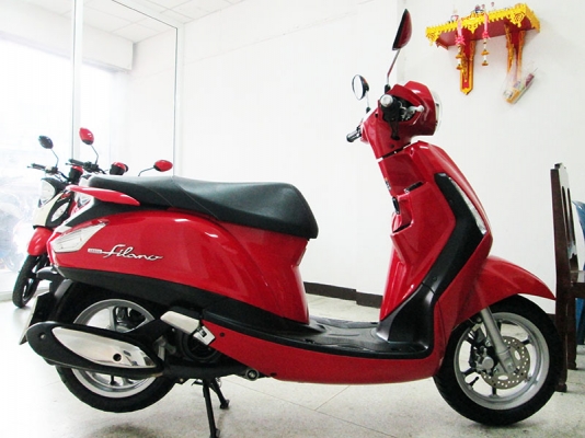 ขาย Grand Filano ปี 2015 ไมล์แท้ 6702 กม รถหัวฉีดประหยัดน้ำมันสูงสุดถึง 60 กม./ลิตร ที่เก็บของใต้เบาะขนาดใหญ่ สีแดง