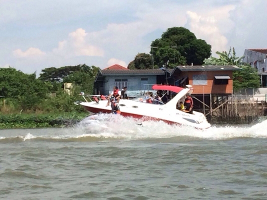 ขายด่วนเรือ28ฟุตแอร์เจ็น อุปกรณ์ครบ ปี2009