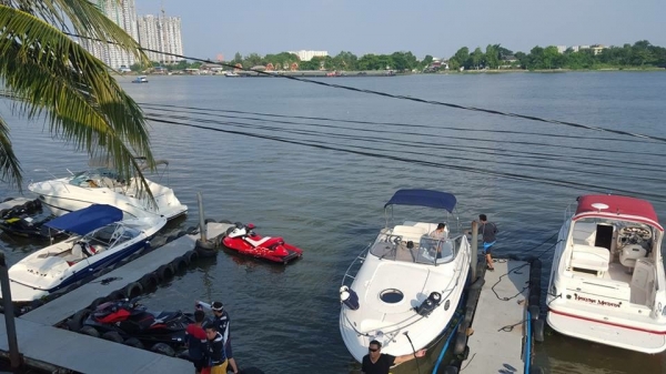 ขายด่วนเรือ29ฟุต อุปกรณ์ครบ ปี2004