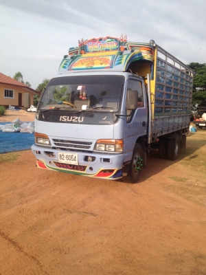 6ล้อ120ปี42 สวย เดิม บาง เครื่องดี แชชซีสวย เอกสารพร้อมโอน 0857698049 0887115178