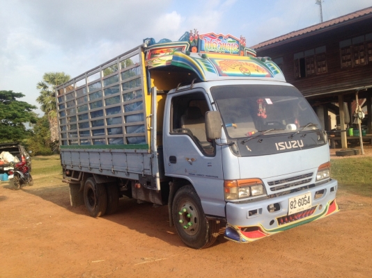 6ล้อ120ปี42 สวย เดิม บาง เครื่องดี แชชซีสวย เอกสารพร้อมโอน 0857698049 0887115178