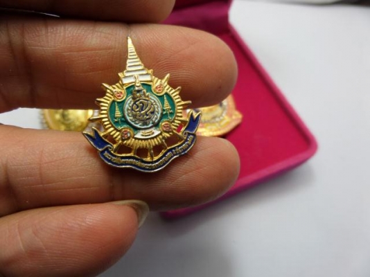 ล๊อคเก๊ตกะไหล่ทองเฉลิมพระชนมพรรษา 80 พรรษา ล๊อคเก๊ตกะไหล่ทองเฉลิมพระชนมพรรษา 80 พรรษา
