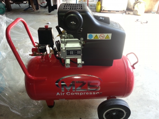 ปั้มลมใหม่ สีแดง.