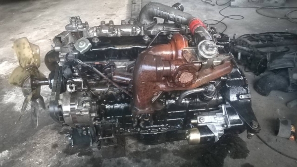 ขายเครื่อง 6BD1-T (เทอร์โบ) 75,000