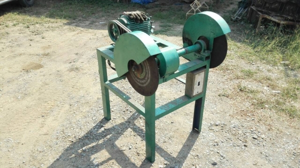 ==== SOLD ==== เครื่องลบคมชิ้นงาน อลูมิเนียม เหล็กฉาก เหล็กกล่อง มอเตอร์ 5 HP. 380V. สภาพสวยพร้อมใช้งาน.