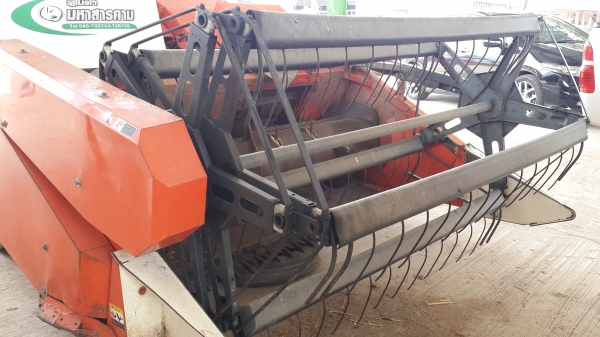 ขายรถเกี่ยวข้าวคูโบต้า DC 60 PLUS  นิ้วสปริง  1,1xx  ชั่วโมง  พร้อมใช้  เครื่องดีเงียบ  ก่อนขายเช็คให้ฟรี  เอาไปใช้ไม่ผิดหวัง