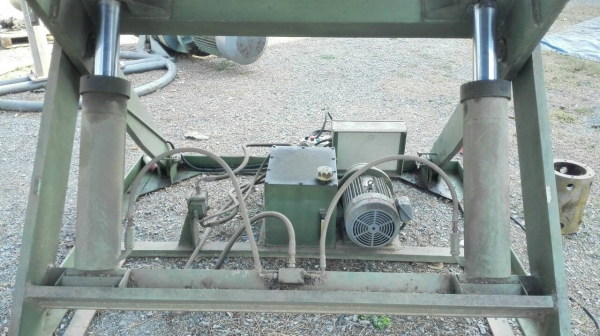 *** Sold *** ลิฟท์ยกของ ขนาด 5 ตัน. สภาพสวยของใหม่เก่าเก็บ ฐานกว้าง 210*280 cm. ไฟ 380V. พร้อมใช้งานครับ.