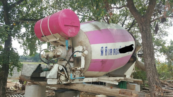 ขาย โม่ปูน 7 คิว สภาพสวยพร้อมใช้งาน อุปกรณ์ครบ ยกขึ้นใส่รถได้เลย