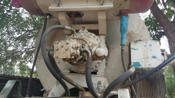 ขาย โม่ปูน 7 คิว สภาพสวยพร้อมใช้งาน อุปกรณ์ครบ ยกขึ้นใส่รถได้เลย