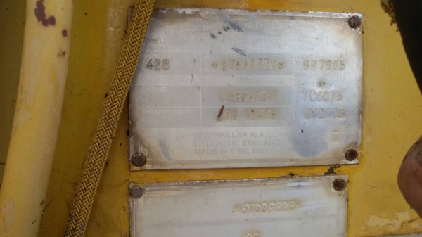 ขายรถ ตักหน้า ขุดหลัง.  CAT - 428.   สนใจติดต่อ  081 - 6079515