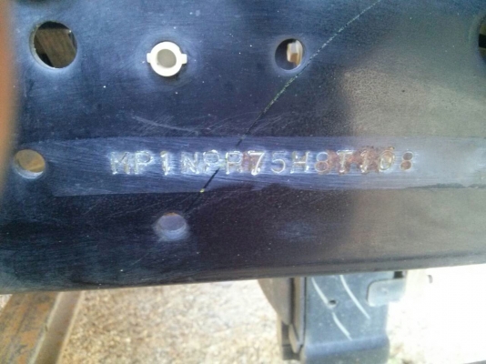 รถอีซุซุ 6 ล้อดั้ม NPR 150 แรงม้า ปี 56.  ( รถวิ่ง 53,xxx กม. )    สนใจติดต่อ  081 - 6079515