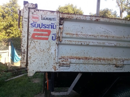 รถอีซุซุ 6 ล้อดั้ม NPR 150 แรงม้า ปี 56.  ( รถวิ่ง 53,xxx กม. )    สนใจติดต่อ  081 - 6079515