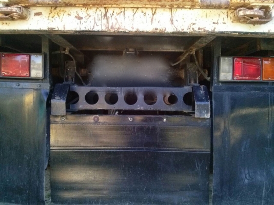 รถอีซุซุ 6 ล้อดั้ม NPR 150 แรงม้า ปี 56.  ( รถวิ่ง 53,xxx กม. )    สนใจติดต่อ  081 - 6079515