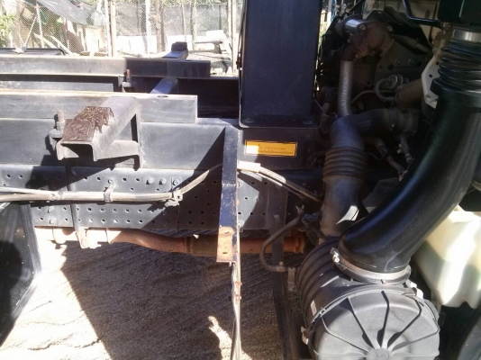 รถอีซุซุ 6 ล้อดั้ม NPR 150 แรงม้า ปี 56.  ( รถวิ่ง 53,xxx กม. )    สนใจติดต่อ  081 - 6079515