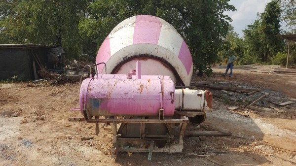 ขายถูก โม่ปูนแบบโซ่ 5 คิว สภาพใช้งานได้ปกติ อุปกรณ์มีให้ครบ