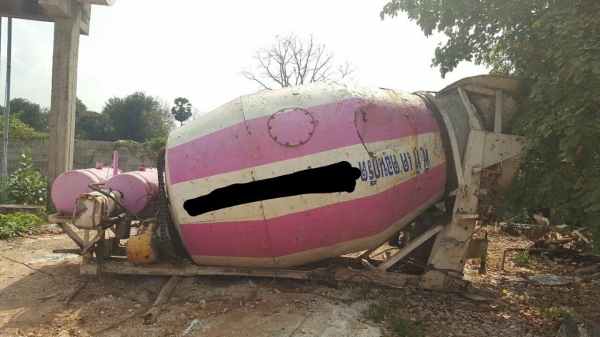 ขายถูก โม่ปูนแบบโซ่ 5 คิว สภาพใช้งานได้ปกติ อุปกรณ์มีให้ครบ