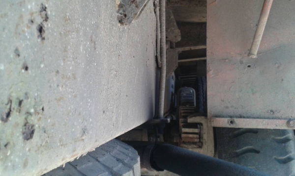 รถฮีโน่ 10 ล้อ หลังถนน FL187 /  178 แรงม้า.   สนใจติดต่อ  081 - 6079515