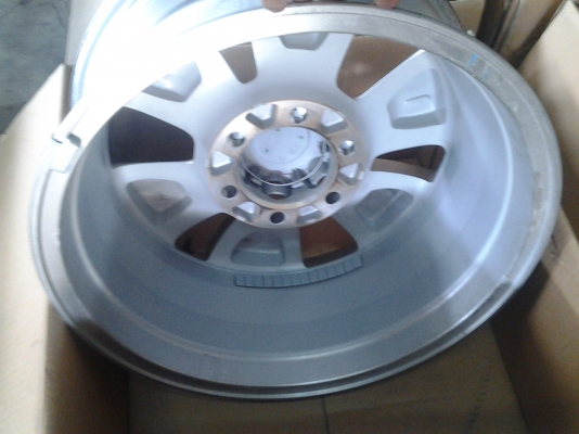 แม็กtoyota รีโว่ ขอบ17 ถอดป้ายแดง แม็กtoyota รีโว่ ขอบ17 ถอดป้ายแดง