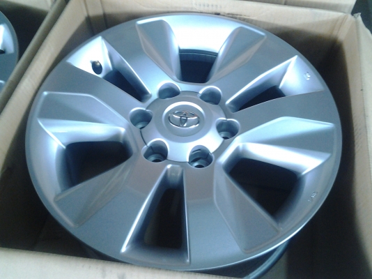 แม็กtoyota รีโว่ ขอบ17 ถอดป้ายแดง แม็กtoyota รีโว่ ขอบ17 ถอดป้ายแดง