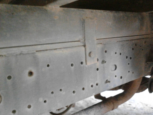 รถโตโยต้า 4 ล้อ ( ไม่ดั้ม ) 115 แรงม้า. ปี 40.    สนใจติดต่อ  081 - 6079515