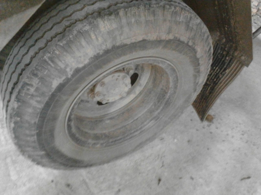 รถโตโยต้า 4 ล้อ ( ไม่ดั้ม ) 115 แรงม้า. ปี 40.    สนใจติดต่อ  081 - 6079515