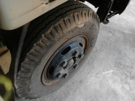 รถโตโยต้า 4 ล้อ ( ไม่ดั้ม ) 115 แรงม้า. ปี 40.    สนใจติดต่อ  081 - 6079515